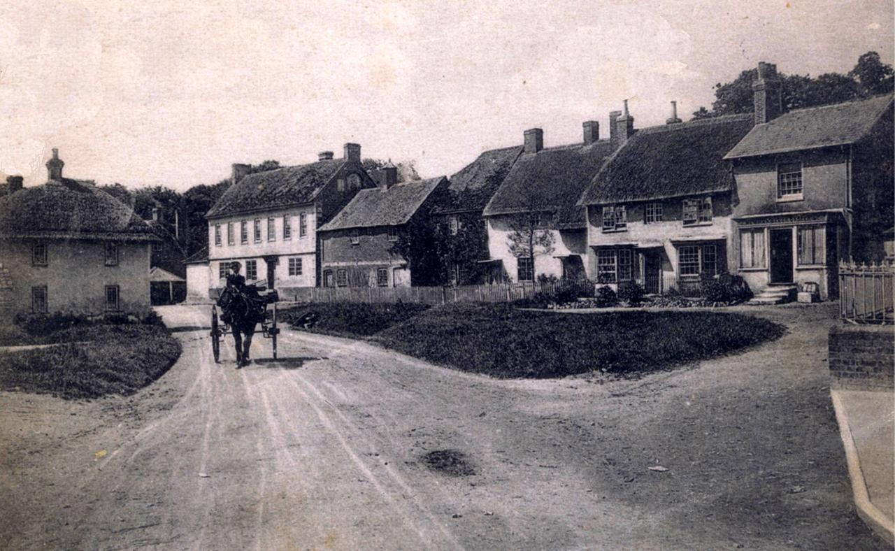 The Antelope At Upavon Hotel Bagian luar foto